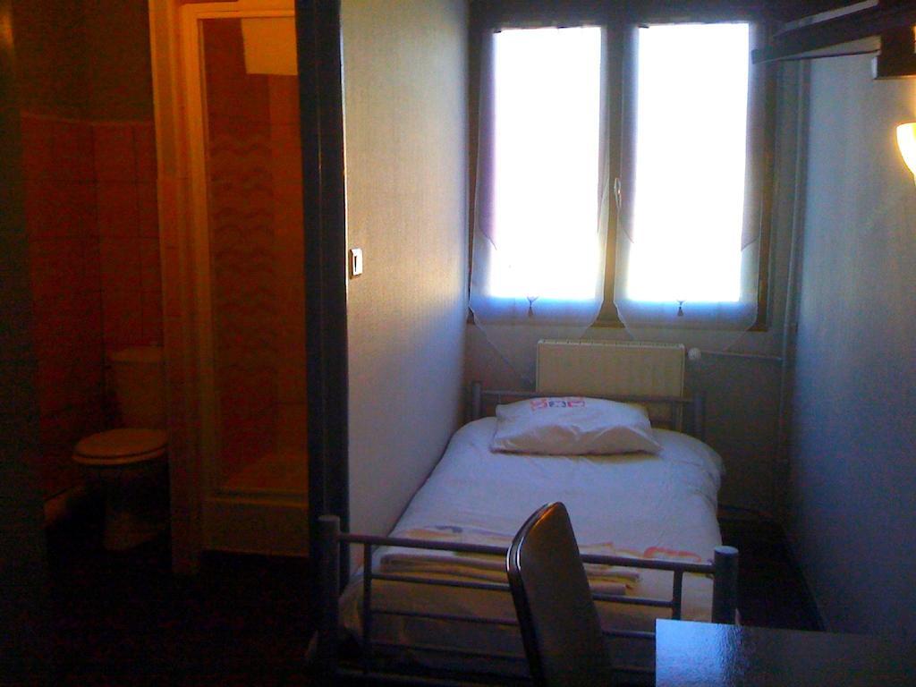 Pension Hotel Restaurant De La Place Voujeaucourt Ruang foto